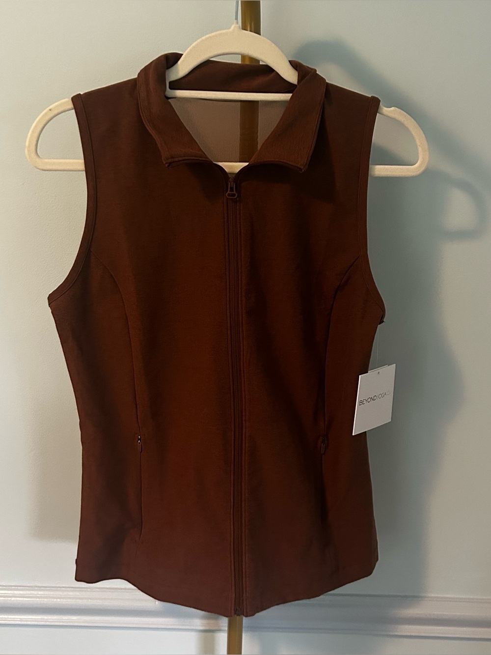 NWT Beyond Yoga True Heather Brown Venice Zip-Front Vest Size Medium